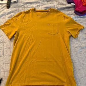Tommy Hilfiger Men's Yellow Tee XL